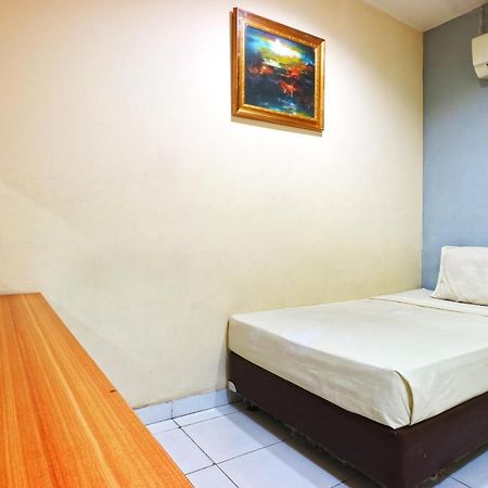 Sabrina Guest House Jakarta Exteriör bild