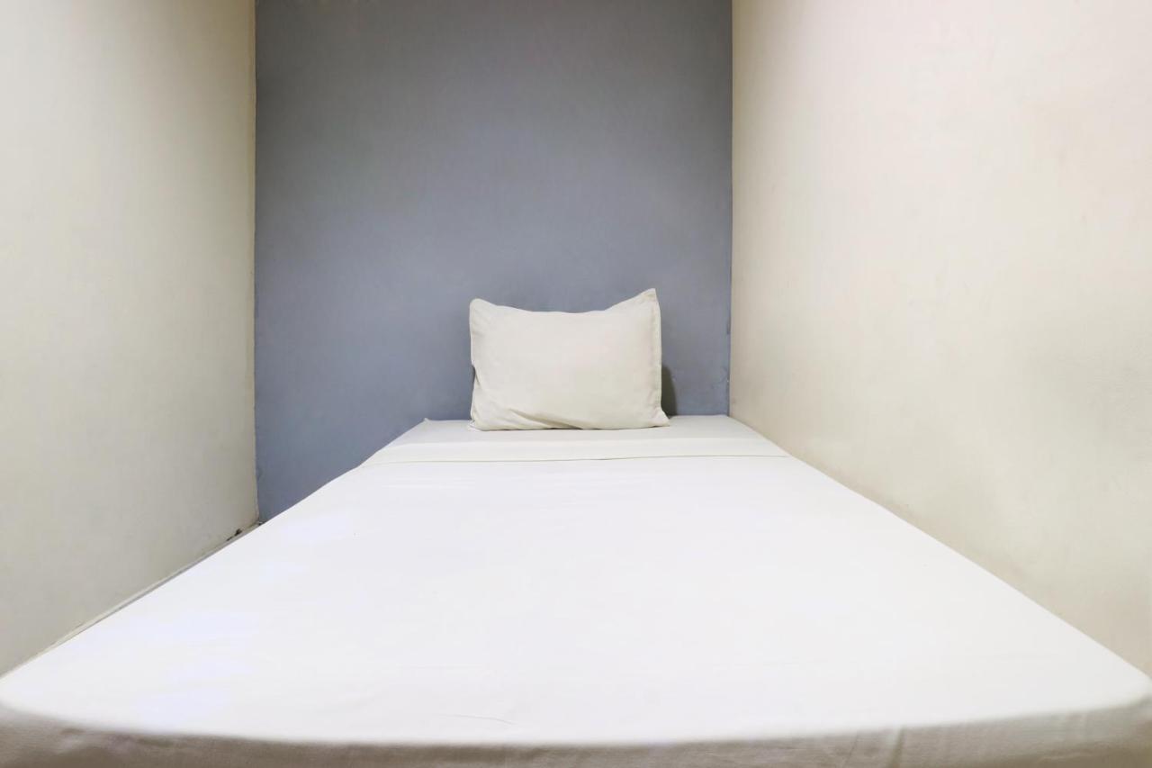 Sabrina Guest House Jakarta Exteriör bild