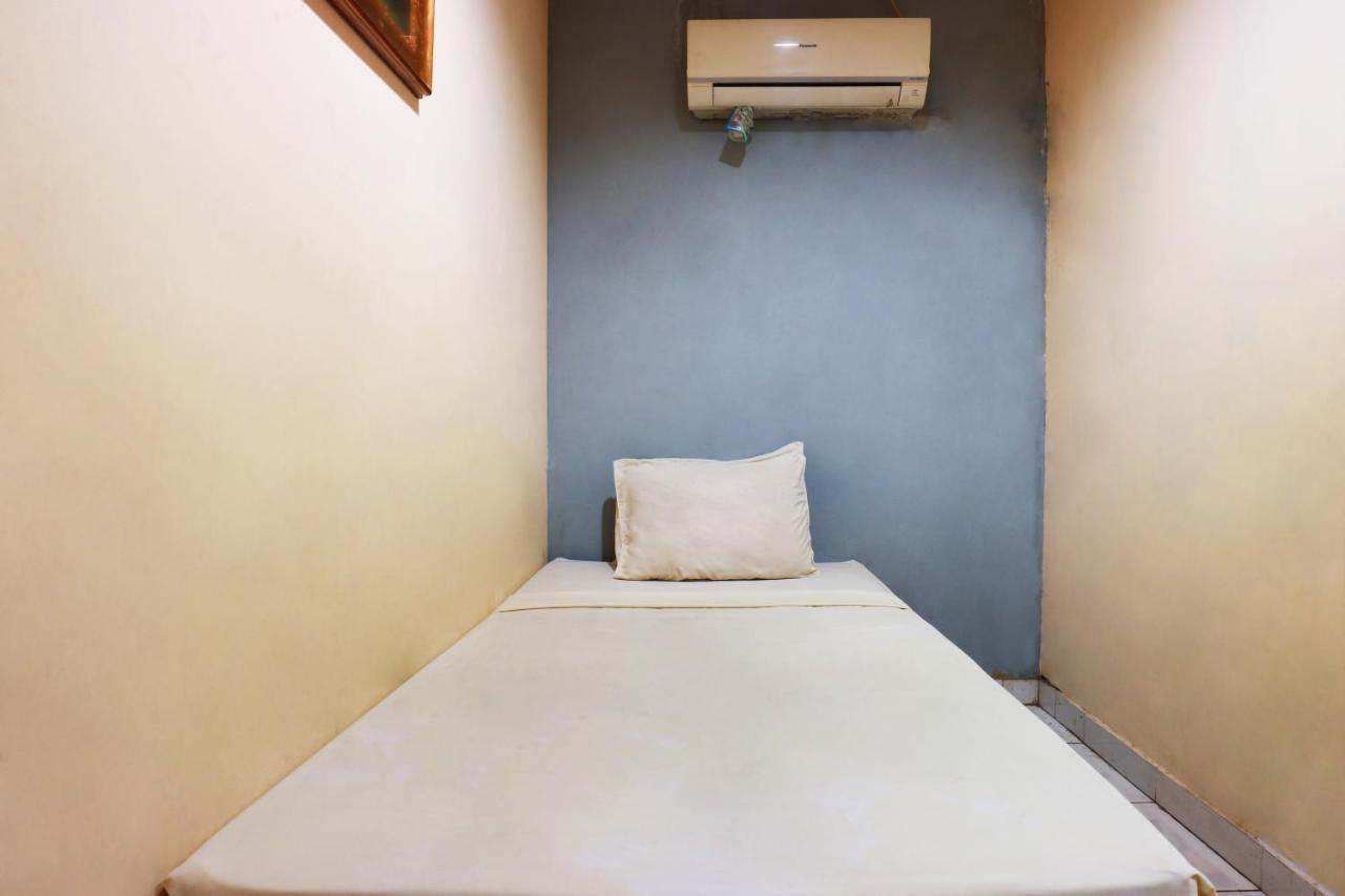 Sabrina Guest House Jakarta Exteriör bild