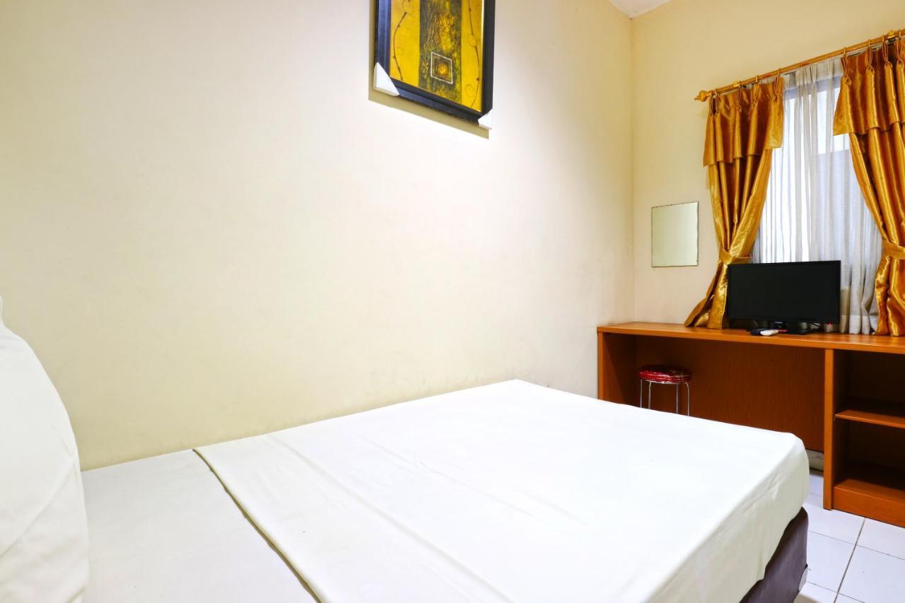 Sabrina Guest House Jakarta Exteriör bild
